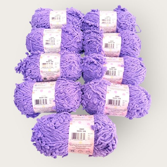 Lot of 9 Red Heart Lolli Super Bulky Yarn Grape Purple Color - Picture 2 of 3